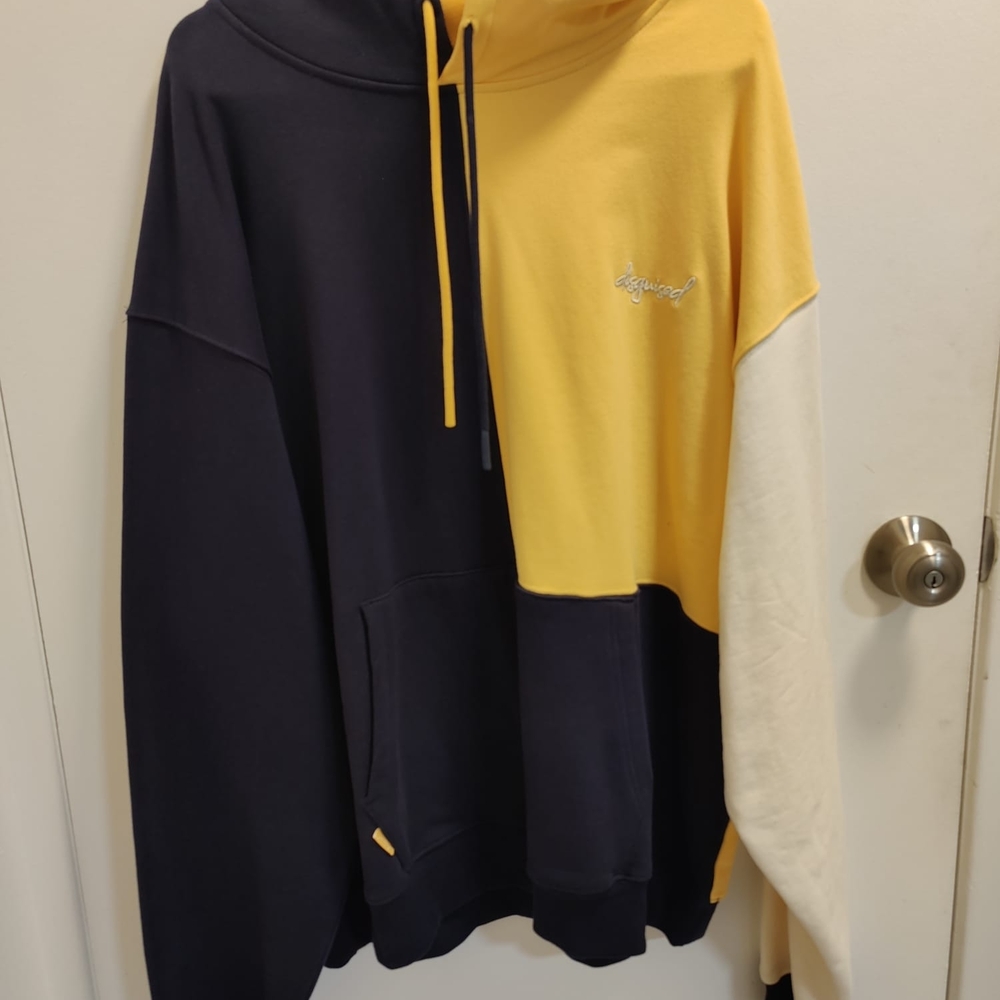 NWT DSG HOODIE